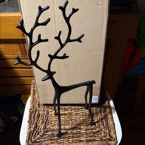 Pottery Barn Sculpted Medium Reindeer BNIB